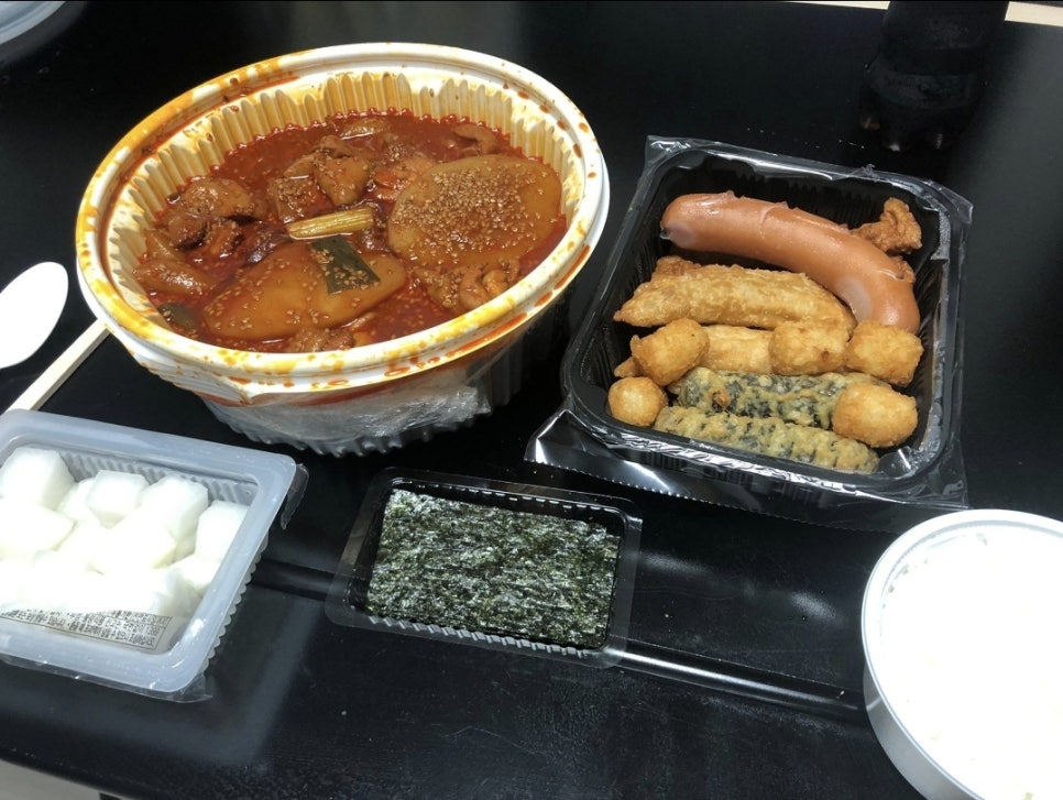 찜닭에꽂힌닭집애 이미지