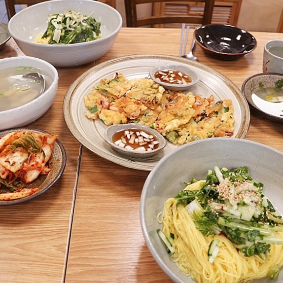 자연과함께한칼국수 이미지