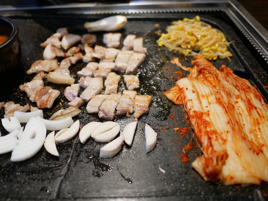 구들장왕돌판삼겹살 이미지