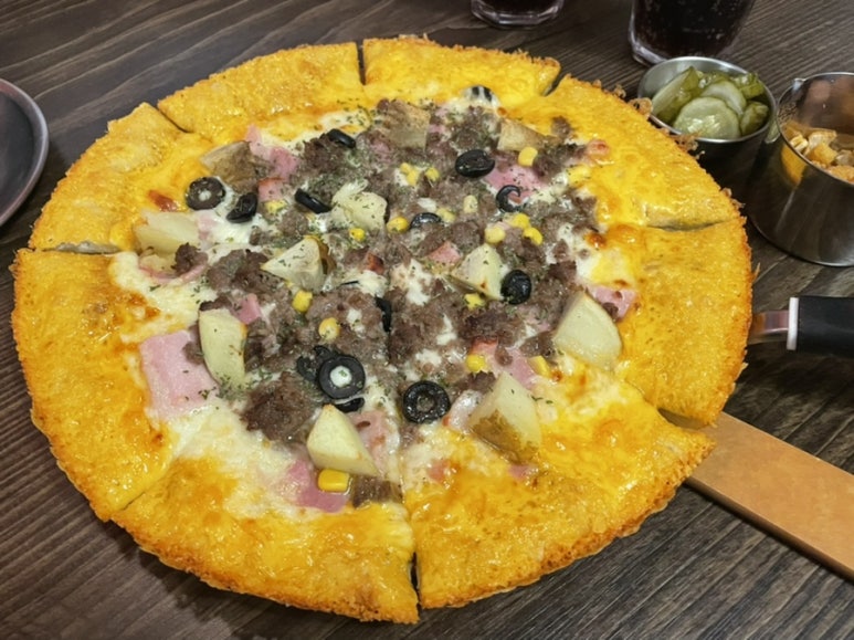 맥주를구한피자 구서점 이미지