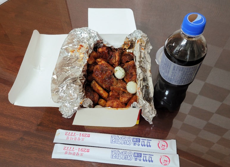 꼬꼬아찌 이미지