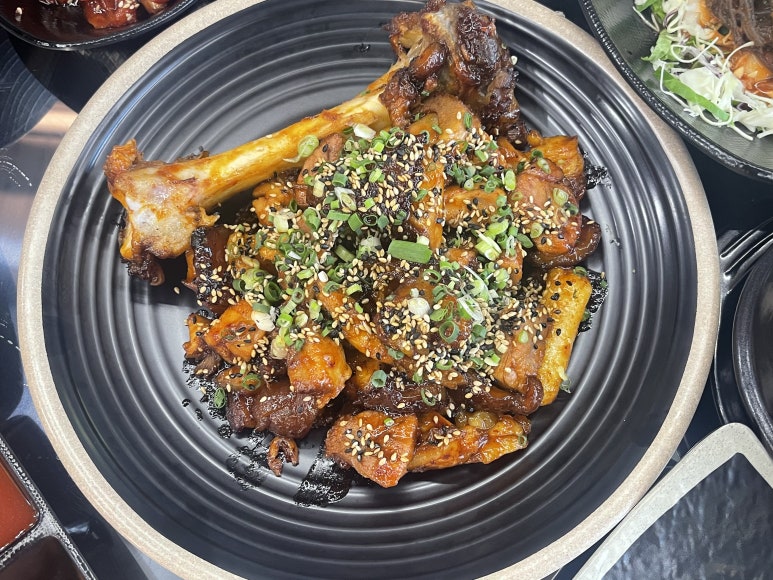 맛보는족족 이미지