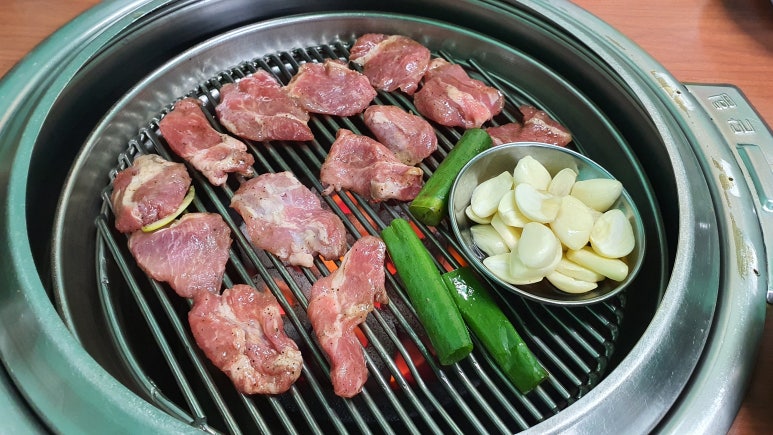 돼지뽈집 이미지