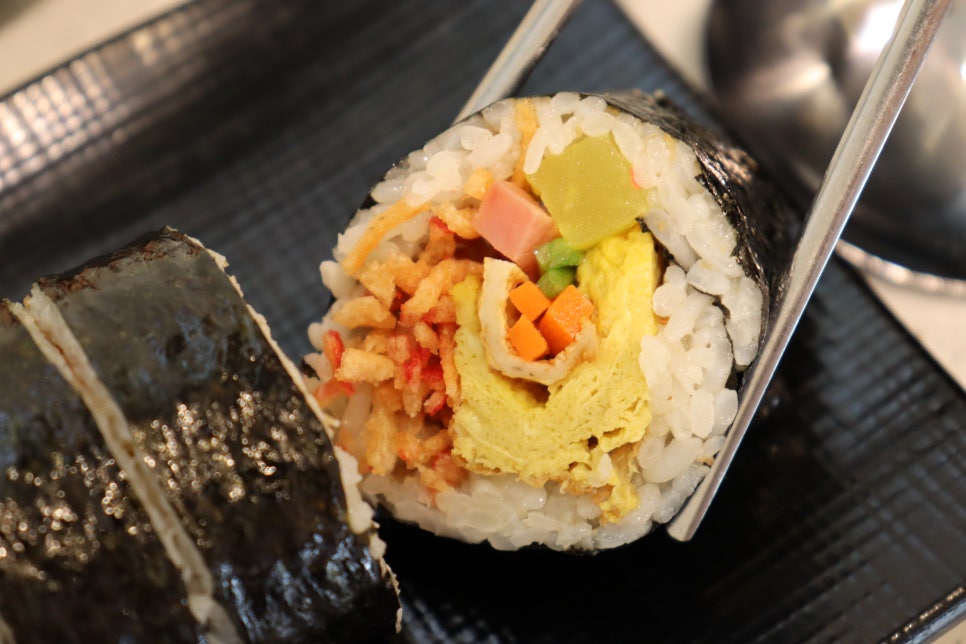 욜로김밥 이미지