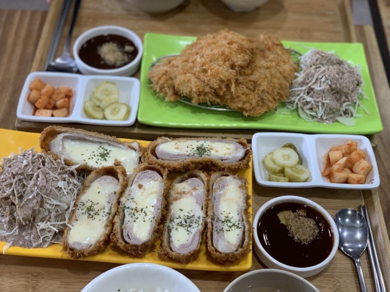 레인보우돈가스 이미지