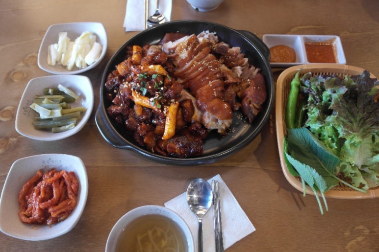 임금님족발 이미지