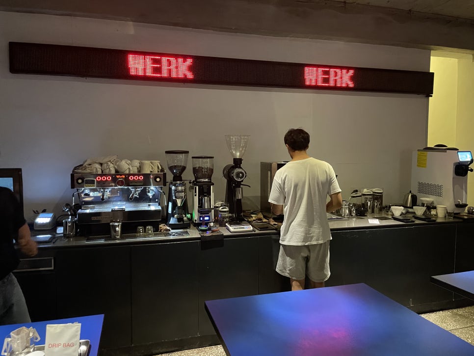 베르크커피로스터스 이미지
