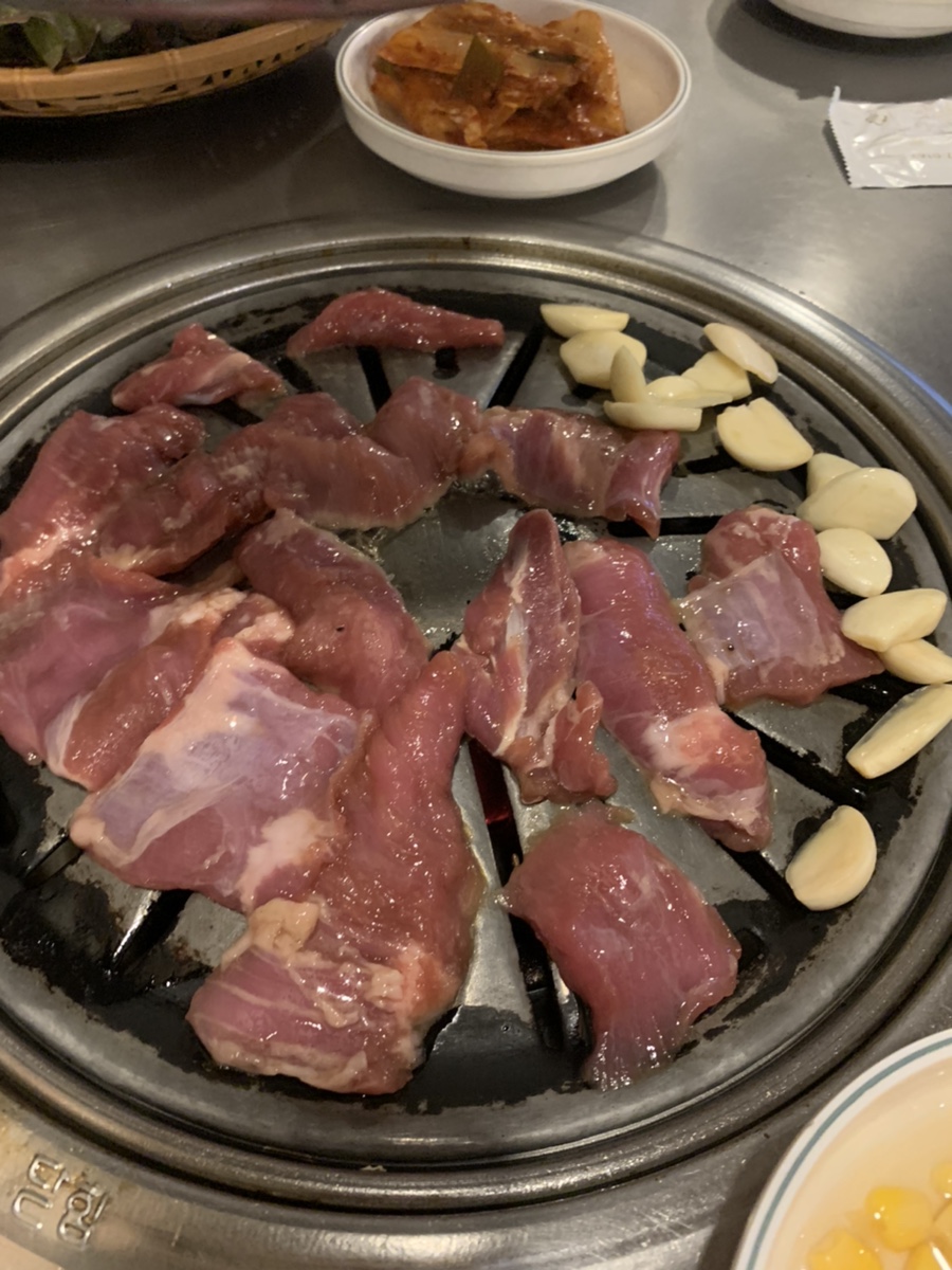 왕손주먹구이 이미지