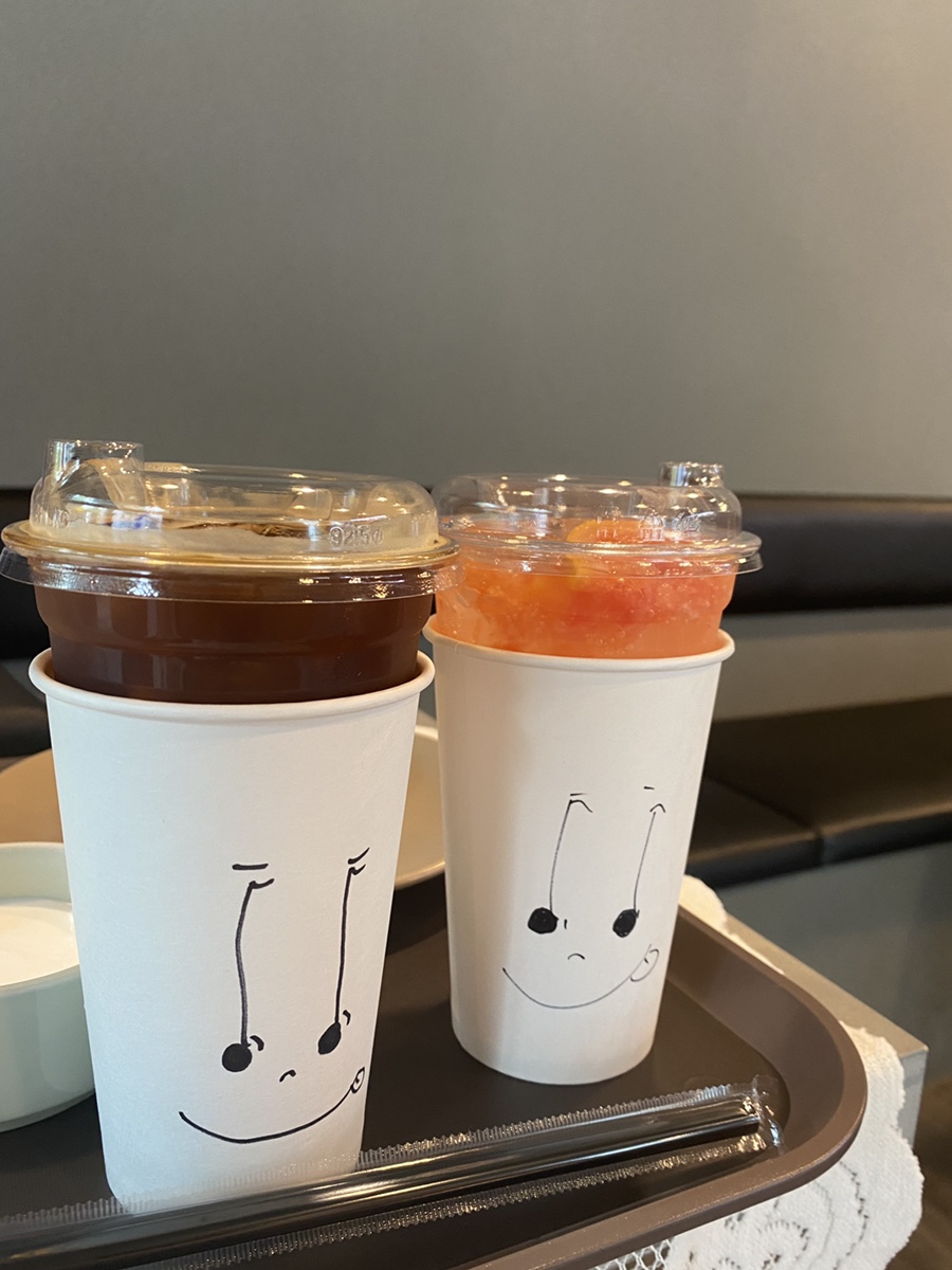 데니스 크로플 팩토리 이미지