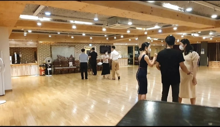 딴스스튜디오 이미지
