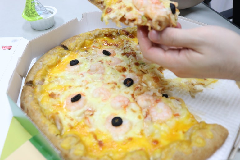 수타송임실치즈피자 이미지