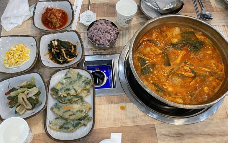 양푼 국물 닭갈비 이미지