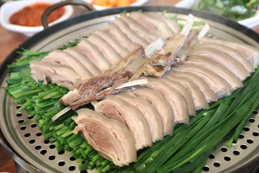 본가흑염소 이미지