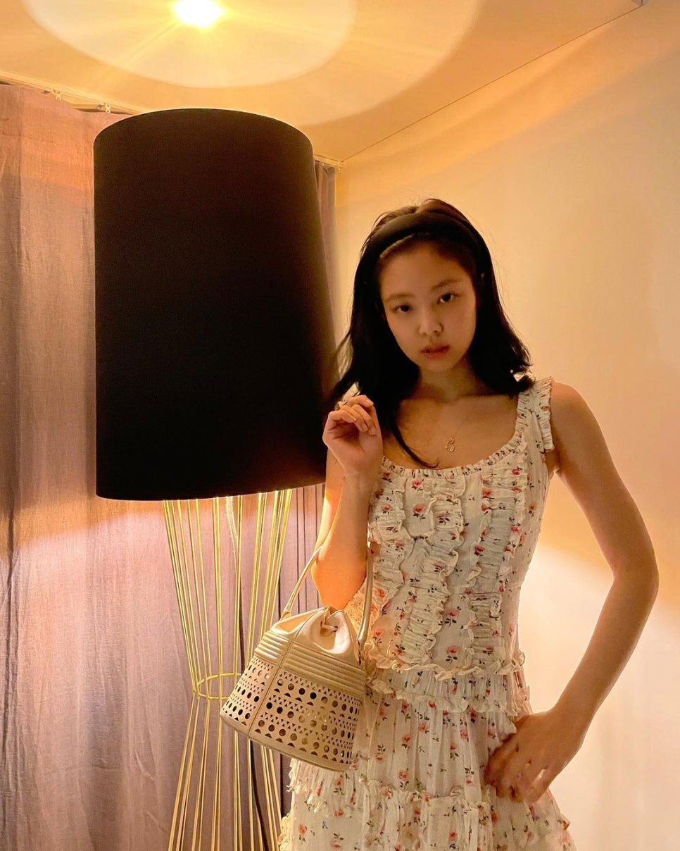 니들앤스레드 이미지