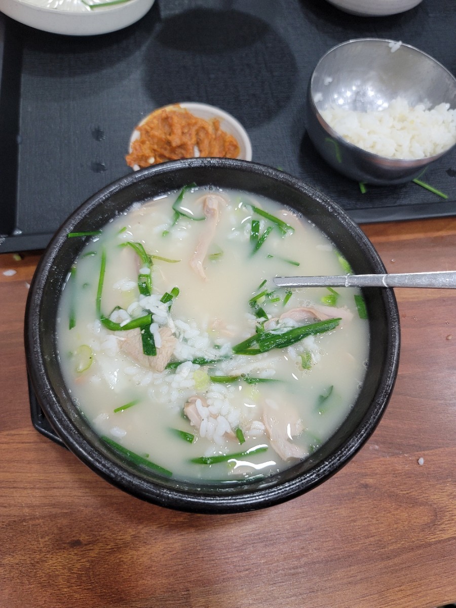 장수돼지국밥 이미지
