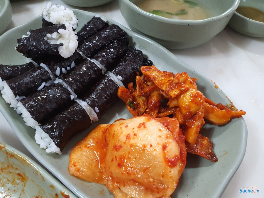 충무김밥후 이미지