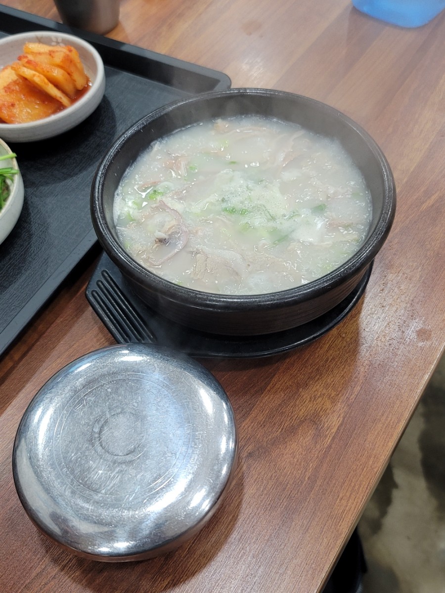 장수돼지국밥 이미지