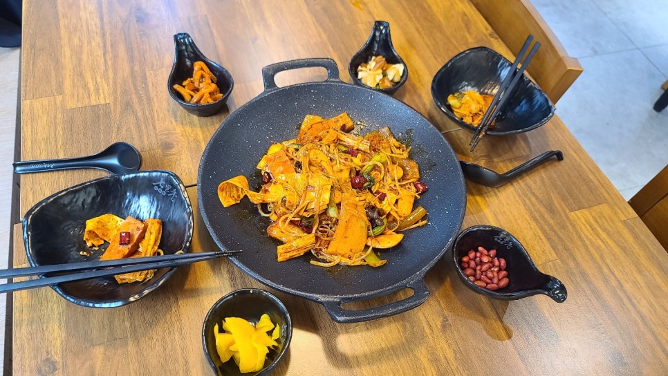 칠리향 마라탕 이미지