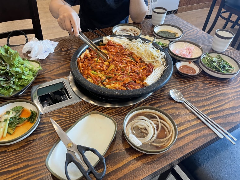 의정부부대찌개&배부른생오리 이미지