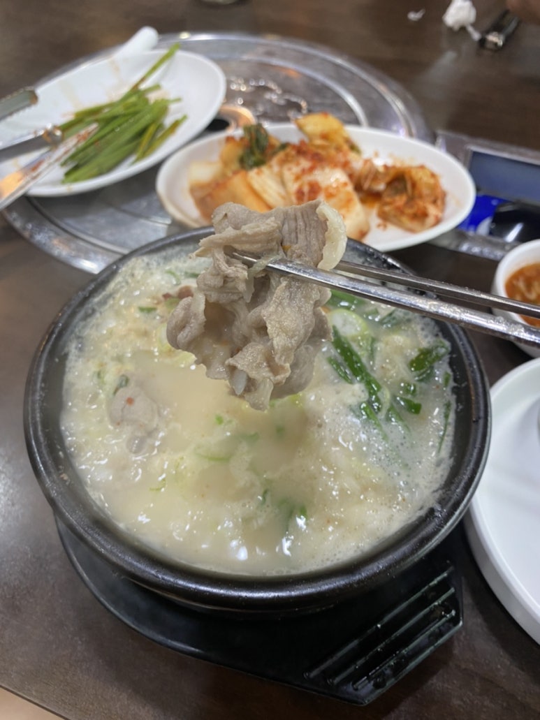 토박이돼지국밥 이미지