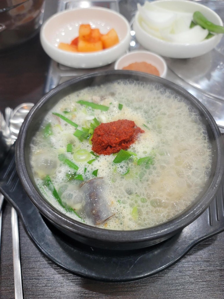 꿀꿀 진순대국 이미지