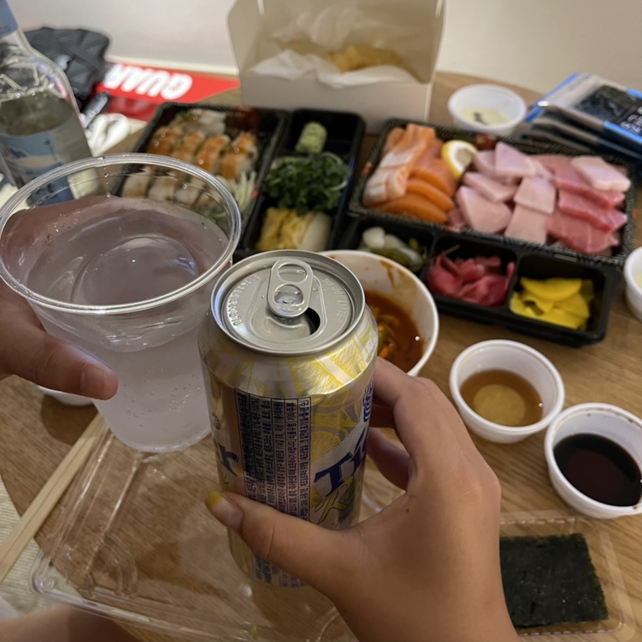 노인과바다참치 이미지