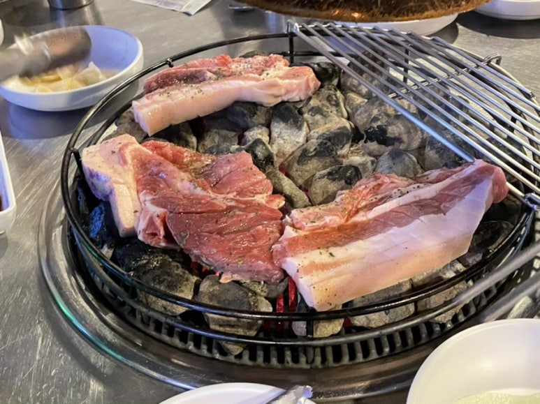 엠제이돼지본점 이미지