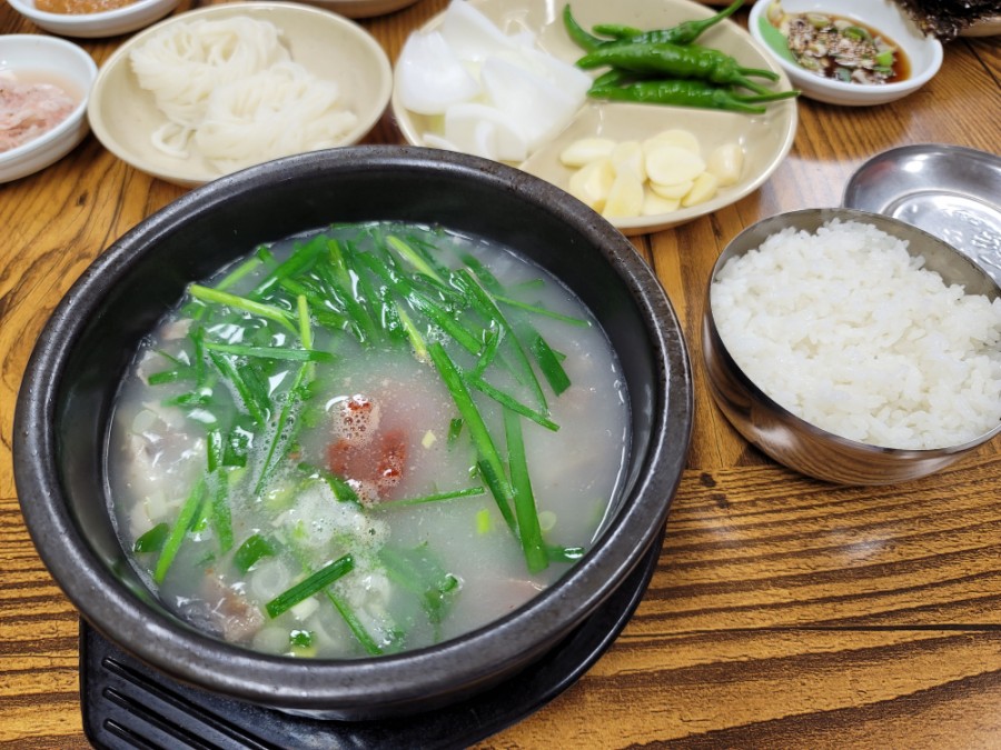 아리랑 돼지국밥 이미지