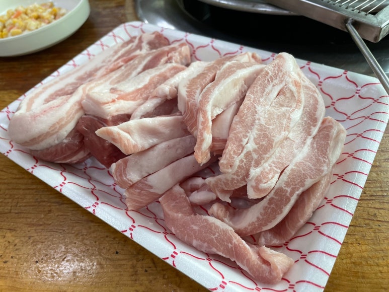 한우돈가정육점식당 이미지
