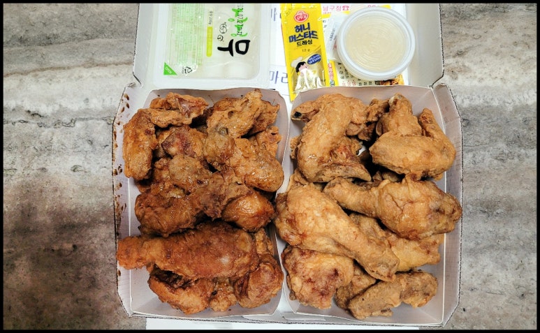 콤비두마리치킨 이미지