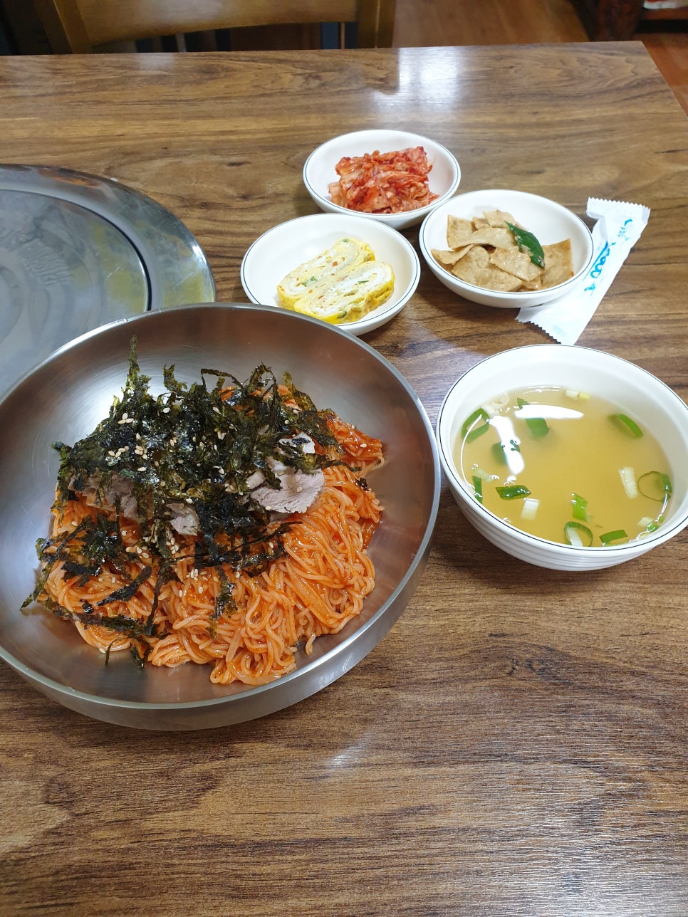 엄마돈국수 이미지