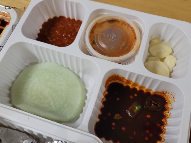 강씨가문의족발 이미지