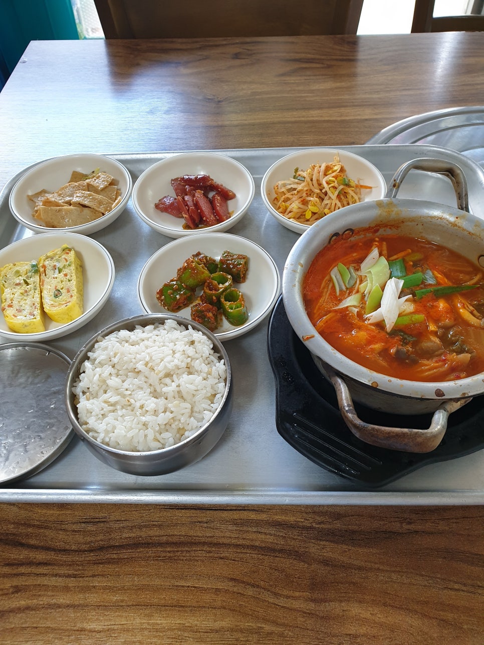 엄마돈국수 이미지