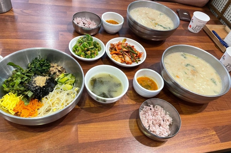 유림손칼국수마늘보쌈 이미지