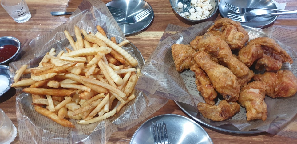 우주치킨호프 이미지