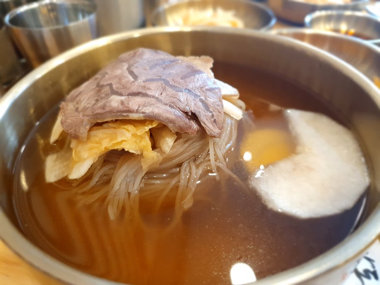 평양냉면 이미지