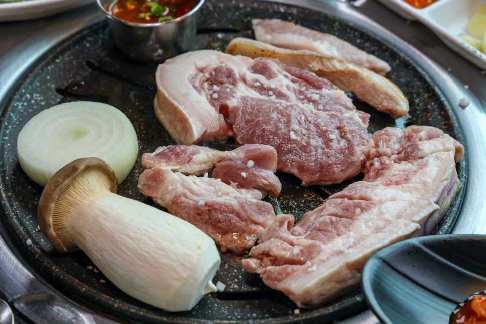 꺼멍연탄구이 이미지