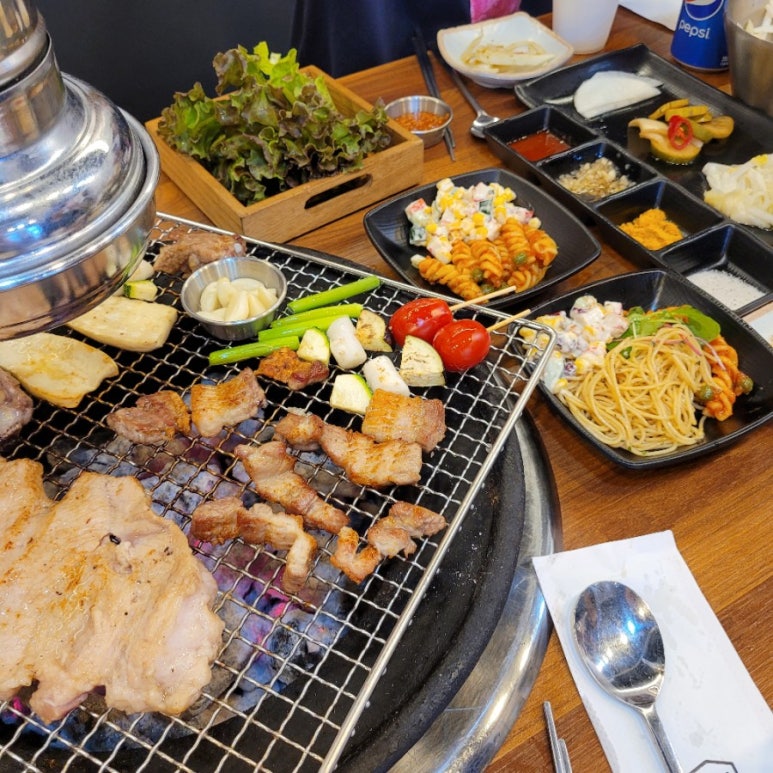 팔등로고깃집 이미지