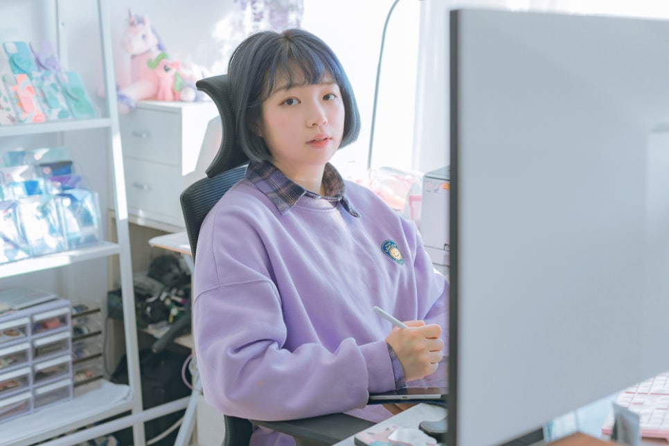 일러스트레이터의작업실 이미지