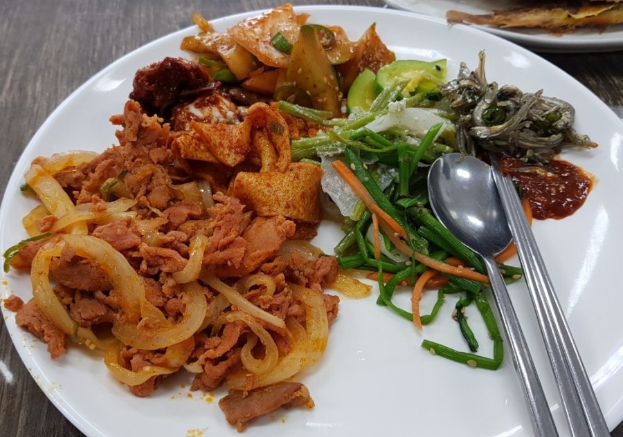 여수한식뷔페식당 이미지