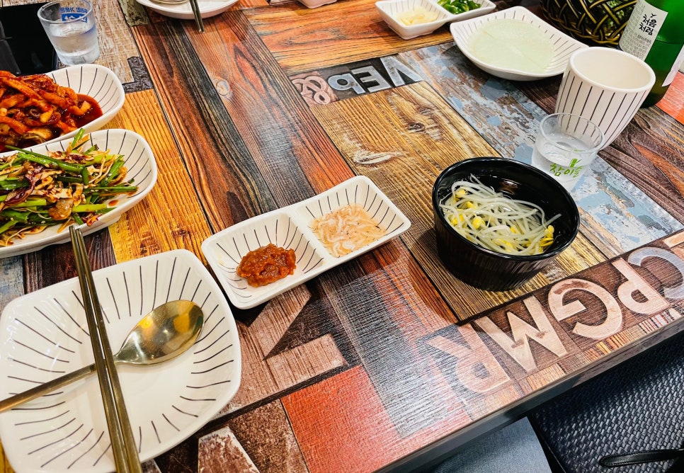딸랑구족발 이미지