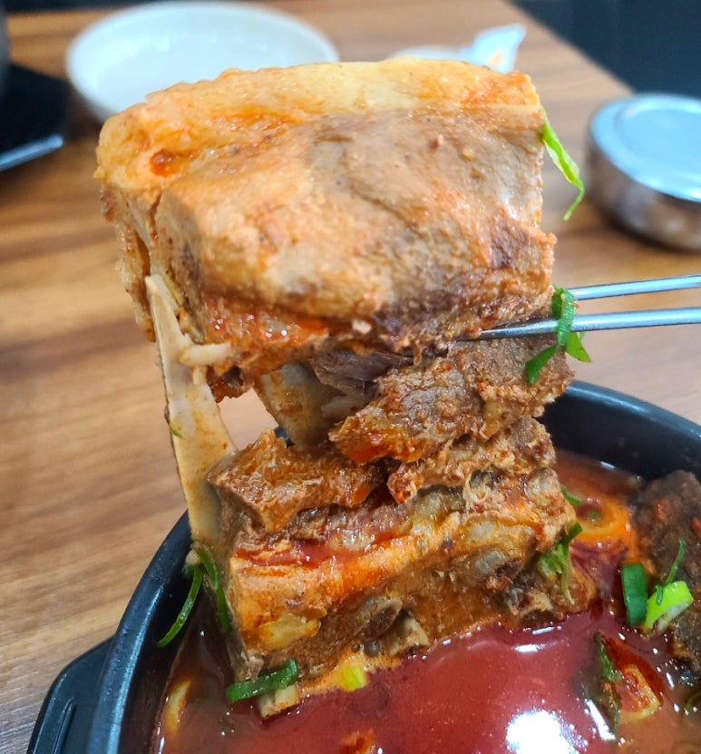 달봉아얼큰한뼈해장국 이미지