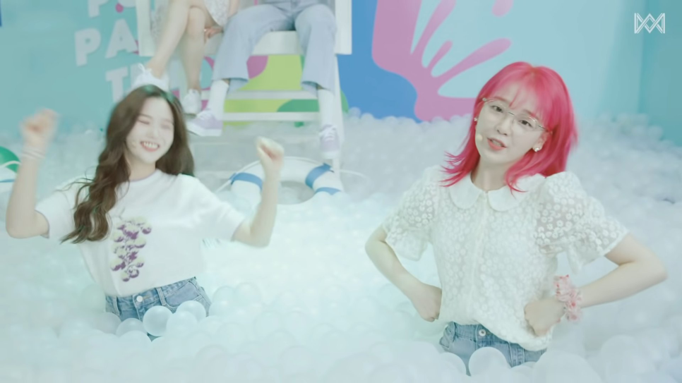 래쉬걸 이미지
