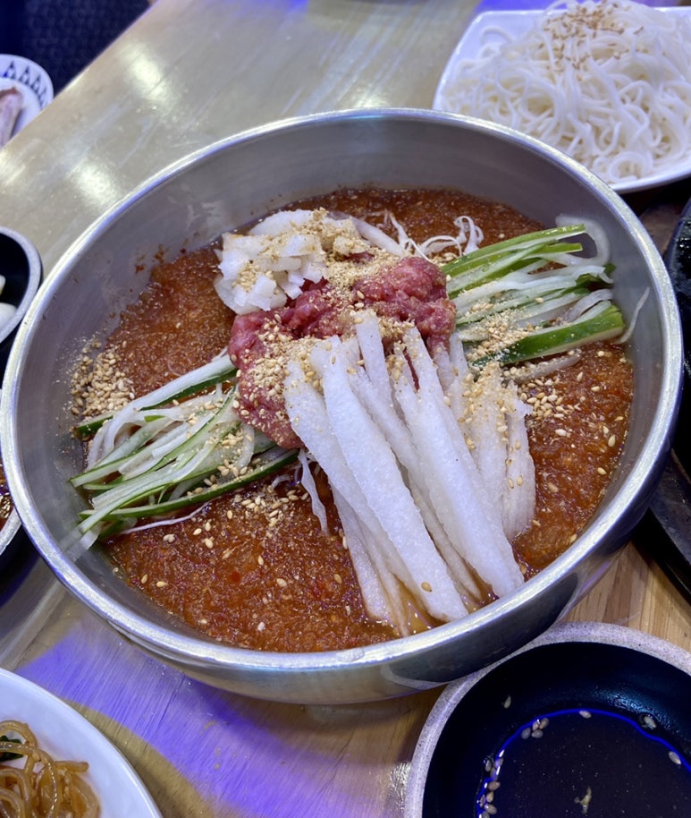 홍가육회 이미지