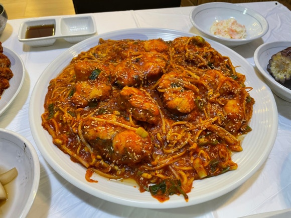 평화아구찜 이미지