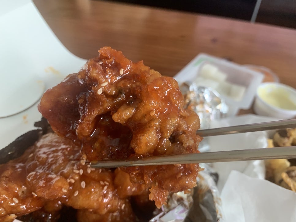 닭파네두마리치킨 이미지