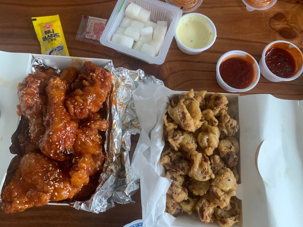 닭파네두마리치킨 이미지