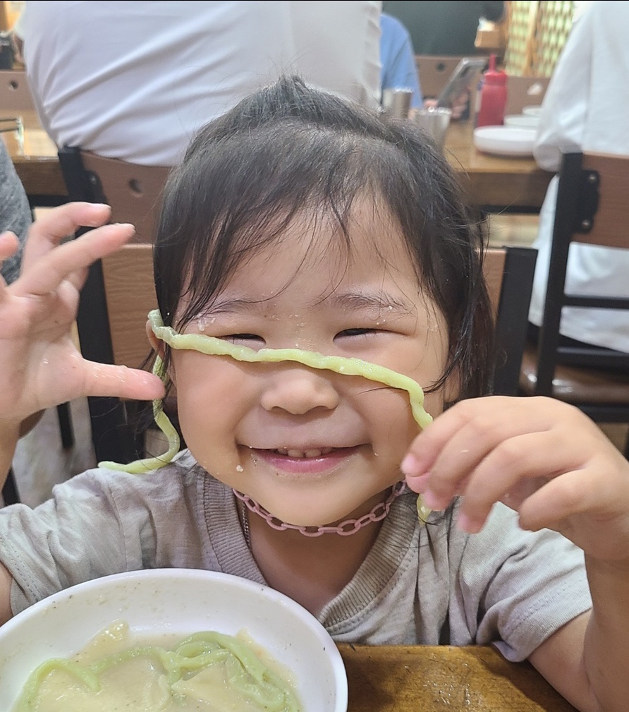 복내리는당산나무 이미지
