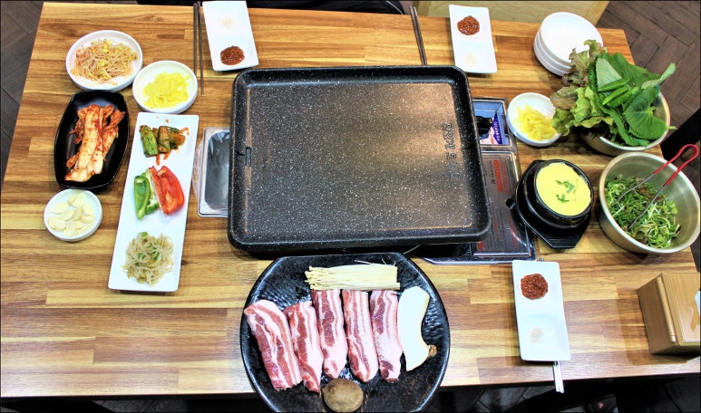 중앙돼지 이미지