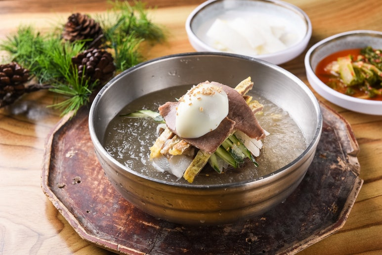 쿨냉면 이미지